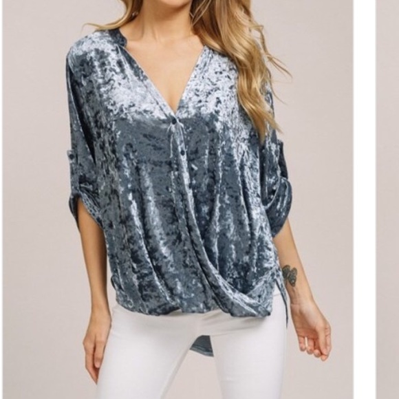 ✨NEW✨ Velvet Gathered Top - Picture 3 of 7